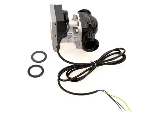Bosch-Pumpe mit schwarzem Gehäuse, Anschlusskabel und zwei Dichtungen. Die Pumpe hat einen rechteckigen Deckel und ist für Heizungsanwendungen konzipiert.